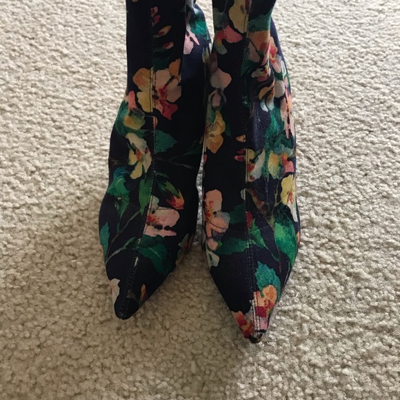 Floral sock boots - Picture 2 of 4